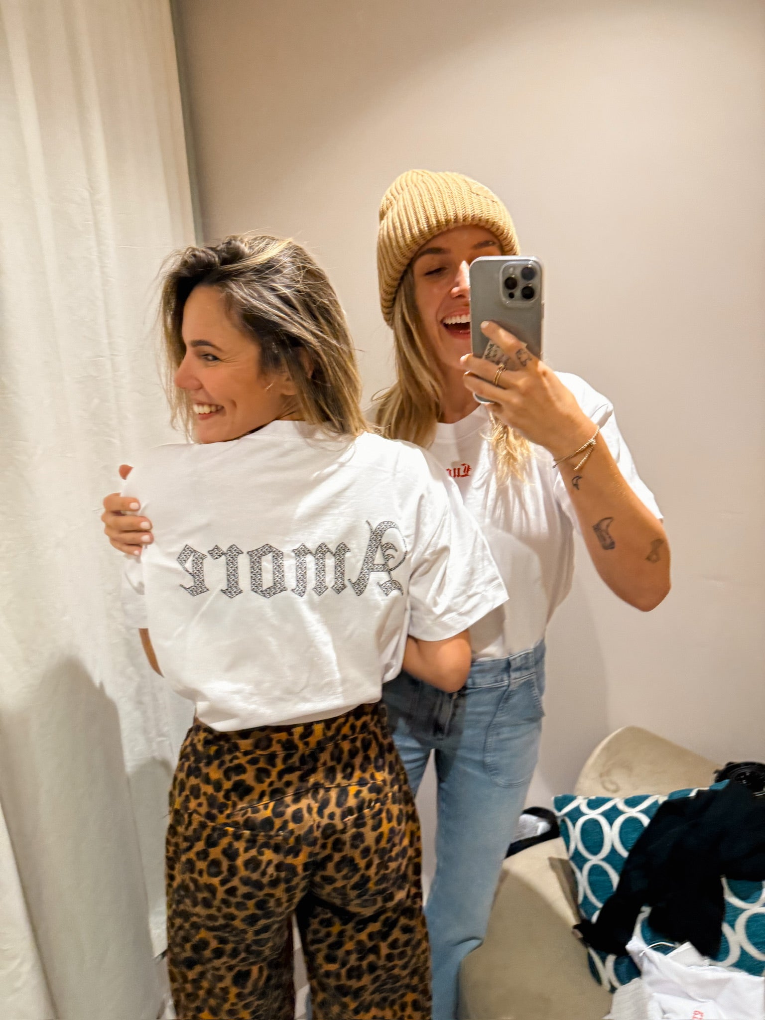 LUCA_Amore_Tee